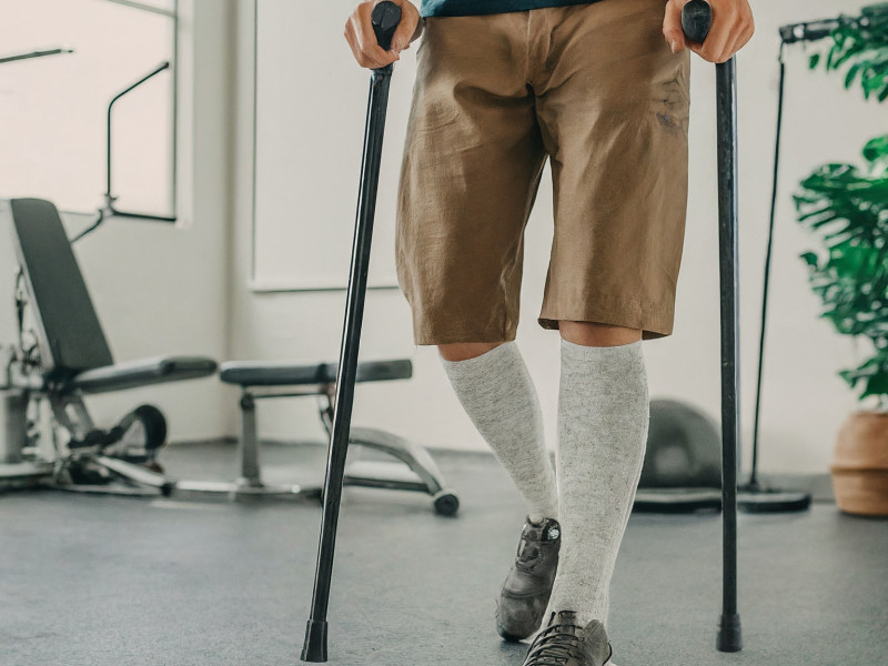 Why Your Leg Feels Heavy After a Total Knee Replacement: Understanding Recovery and Regeneration