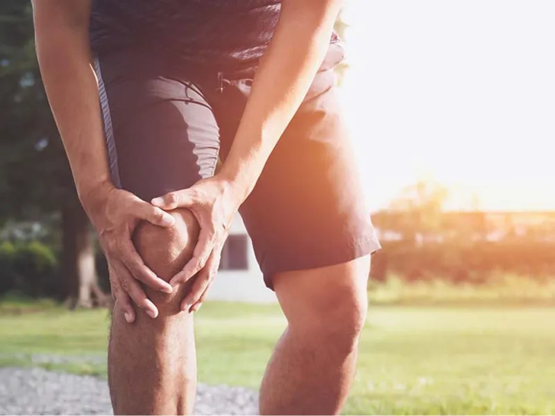 PCL: Symptoms, Causes, Treatment & Exercises