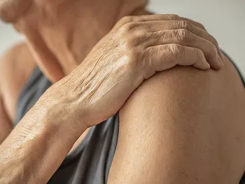 Non-Surgical Options for Treating Shoulder Arthritis