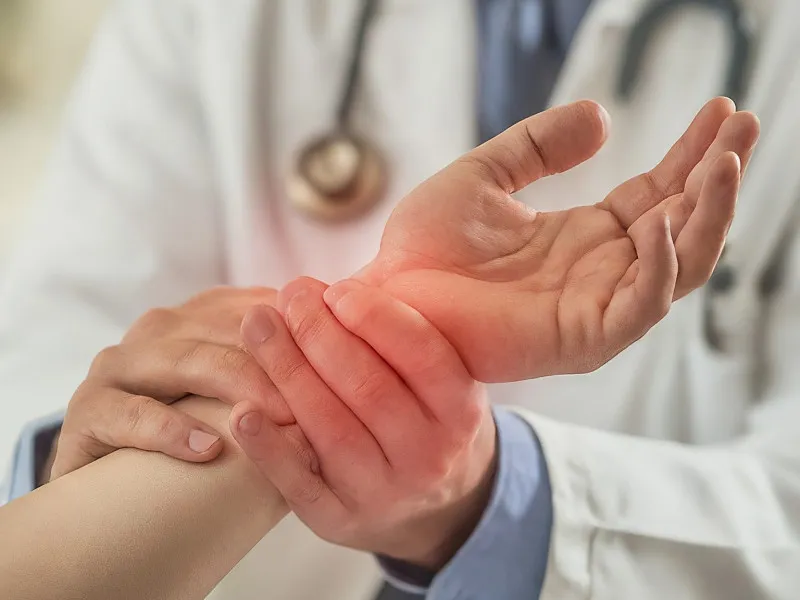 Understanding Wrist Pain: Common Causes and Risk Factors Explained