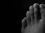 Big Toe Pain: Symptoms, Causes, Treatment & Exercises
